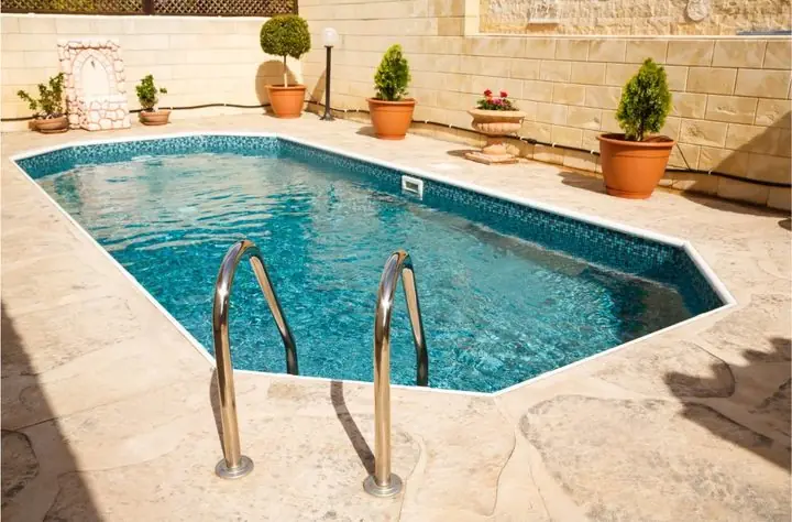 Piscine d'une villa méditerranéenne